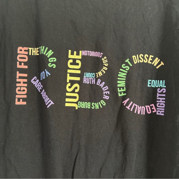 🦋 Fruit of the Loom Blue Graphic Tee RBG Ruth Bader Ginsburg Feminist Girl Power - Picture 2 of 7